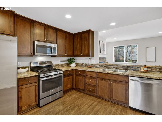 10521 Ne PARK RIDGE Way, Hillsboro, OR 97006