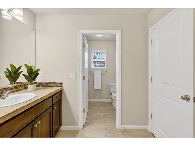 10521 Ne PARK RIDGE Way, Hillsboro, OR 97006