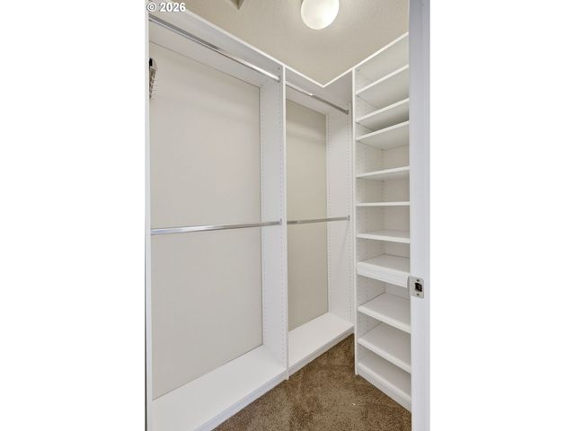 10521 Ne PARK RIDGE Way, Hillsboro, OR 97006