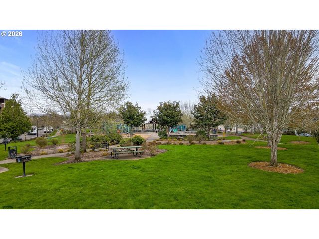 10521 Ne PARK RIDGE Way, Hillsboro, OR 97006