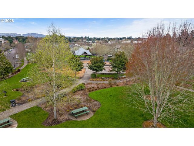 10521 Ne PARK RIDGE Way, Hillsboro, OR 97006