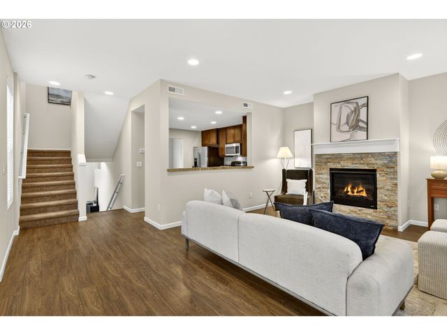 10521 Ne PARK RIDGE Way, Hillsboro, OR 97006