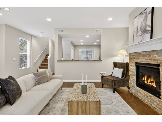 10521 Ne PARK RIDGE Way, Hillsboro, OR 97006