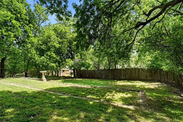 841 Lake View Ridge, White Settlement, TX 76108