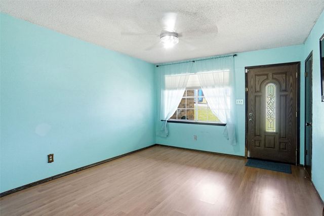 841 Lake View Ridge, White Settlement, TX 76108