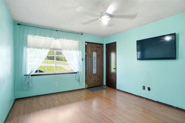 841 Lake View Ridge, White Settlement, TX 76108