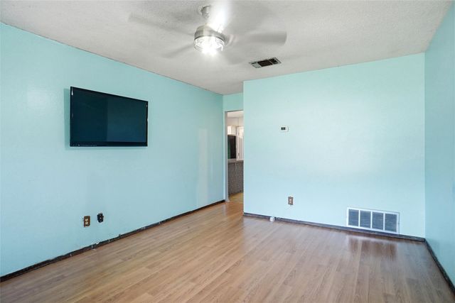 841 Lake View Ridge, White Settlement, TX 76108