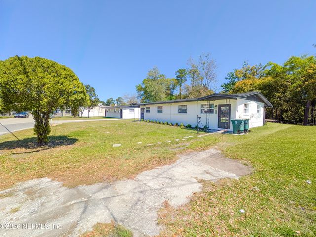 1621 BROOKVIEW Drive S, Jacksonville, FL 32246