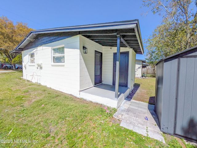 1621 BROOKVIEW Drive S, Jacksonville, FL 32246