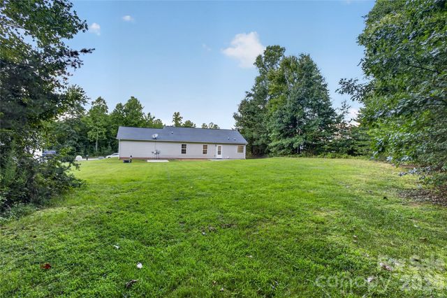 213 Winding Cedar Drive, Statesville, NC 28677