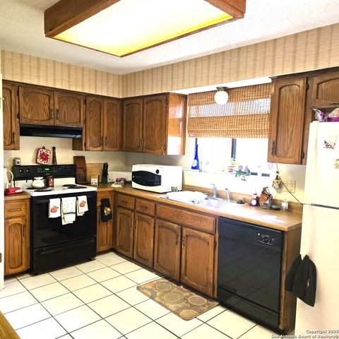 6159 Blazing, San Antonio, TX 78249