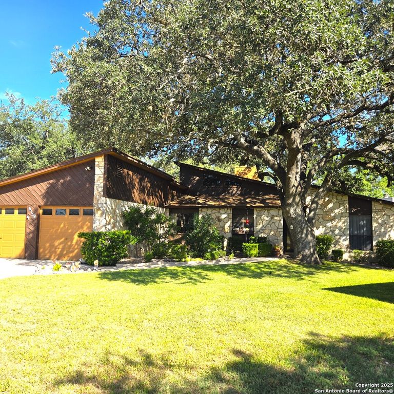 6159 Blazing, San Antonio, TX 78249