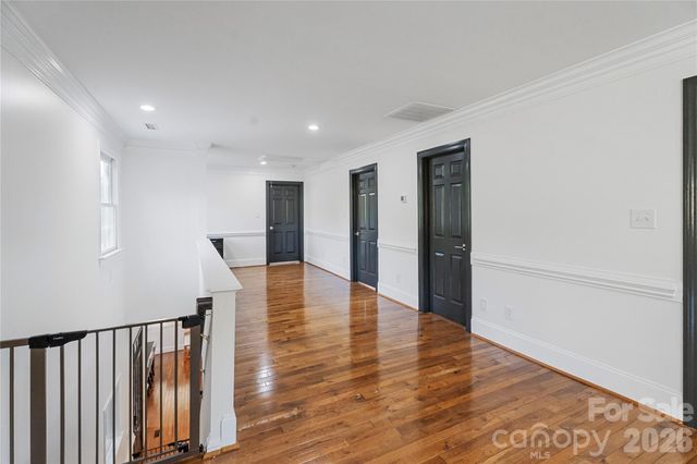 1019 10th Street Lane NW, Hickory, NC 28601