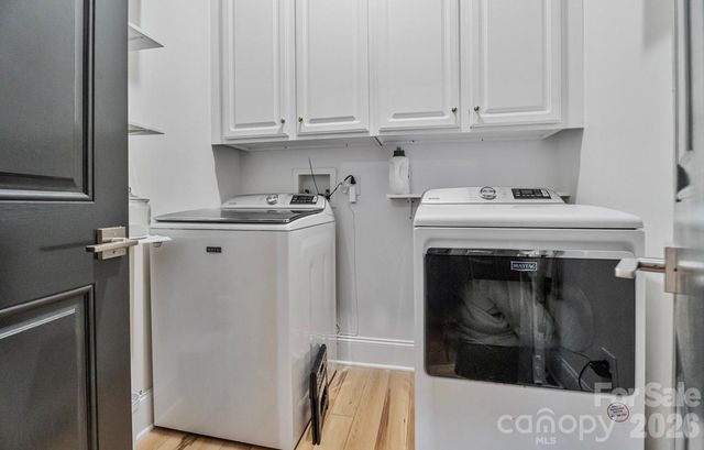 1019 10th Street Lane NW, Hickory, NC 28601
