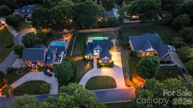 1019 10th Street Lane NW, Hickory, NC 28601