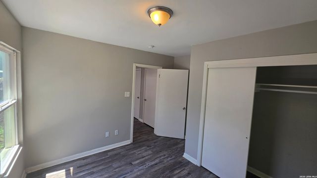 107 Fran Fran, San Antonio, TX 78207