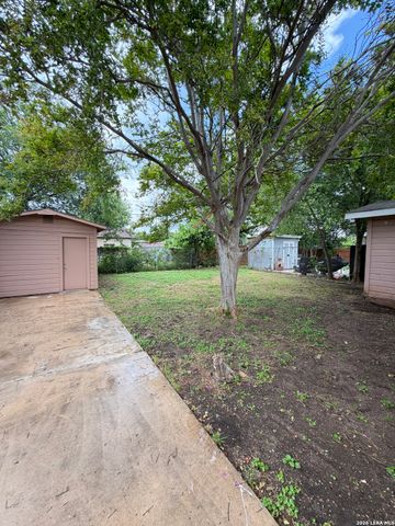 107 Fran Fran, San Antonio, TX 78207