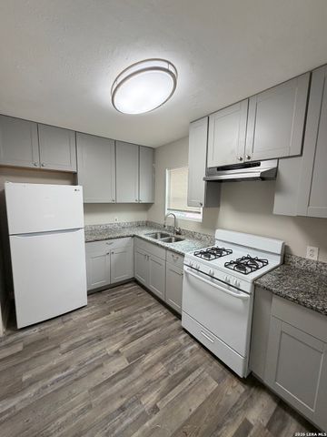 107 Fran Fran, San Antonio, TX 78207