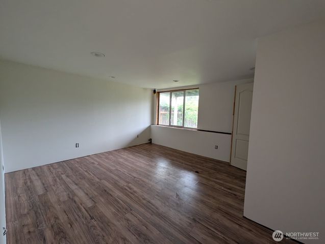 6906 55th Avenue S, Seattle, WA 98118