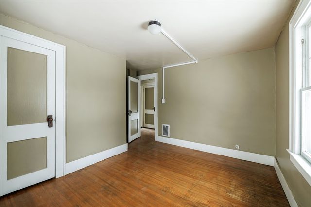 8 Emanon St Street, Rochester, NY 14621