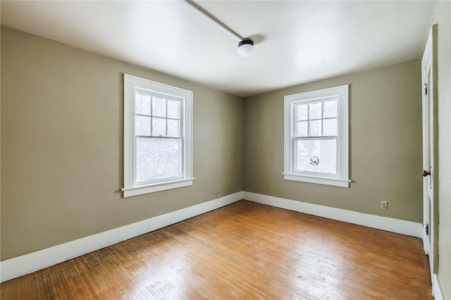 8 Emanon St Street, Rochester, NY 14621