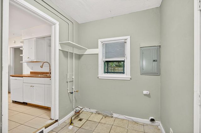 59 N Everett Avenue, Columbus, OH 43213