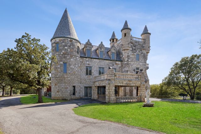 9888 Boat Club Road, Fort Worth, TX 76179