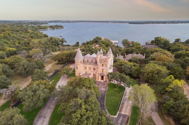 9888 Boat Club Road, Fort Worth, TX 76179