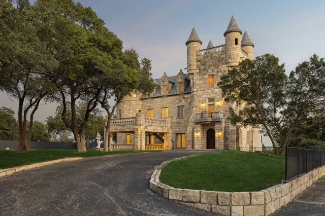 9888 Boat Club Road, Fort Worth, TX 76179