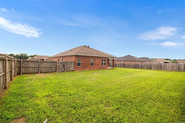 17 Stonehenge Drive, Cabot, AR 72023