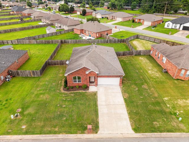 17 Stonehenge Drive, Cabot, AR 72023