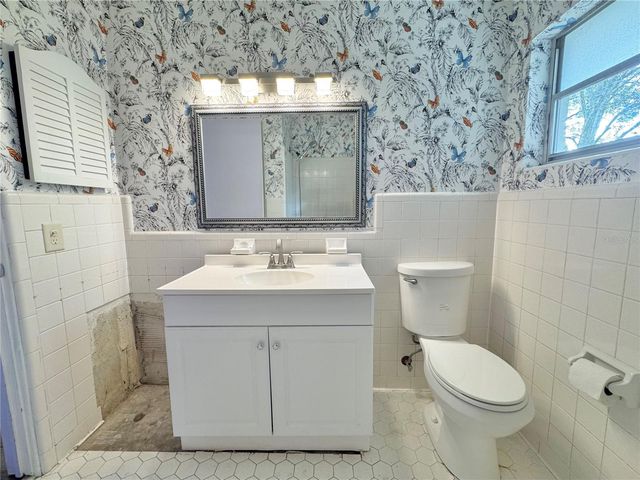 137 LOWELL ROAD, Winter Haven, FL 33884