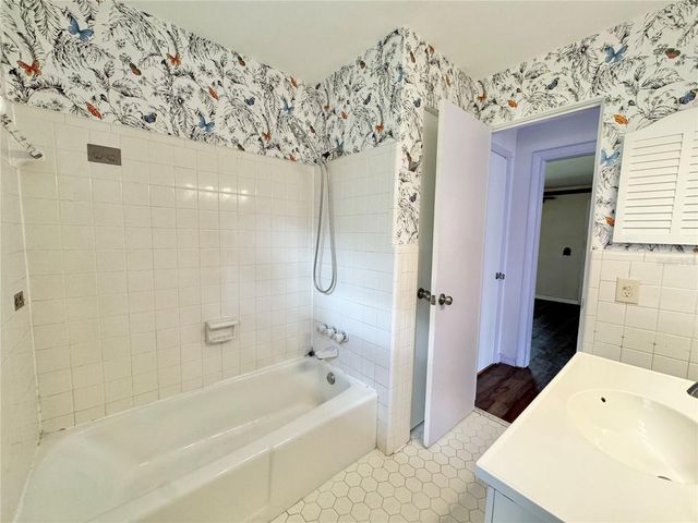 137 LOWELL ROAD, Winter Haven, FL 33884