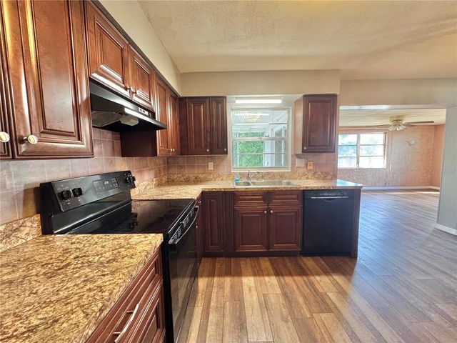 137 LOWELL ROAD, Winter Haven, FL 33884