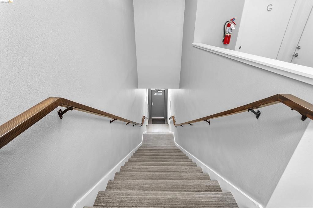 Image 10 of property listing at 2415 San Pablo Ave, Oakland, CA 94612