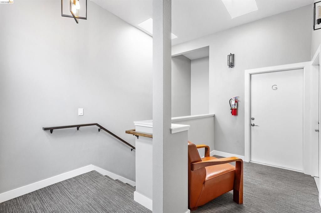 Image 11 of property listing at 2415 San Pablo Ave, Oakland, CA 94612