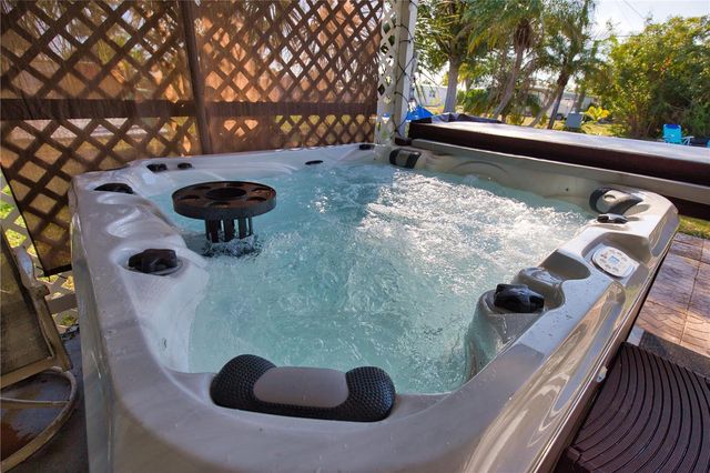 8207 ARCHIE STREET, Englewood, FL 34224