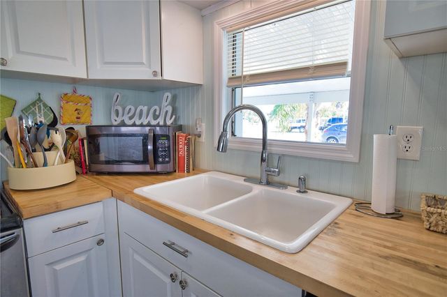 8207 ARCHIE STREET, Englewood, FL 34224