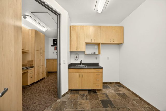 810 O'Hare Parkway, Medford, OR 97504