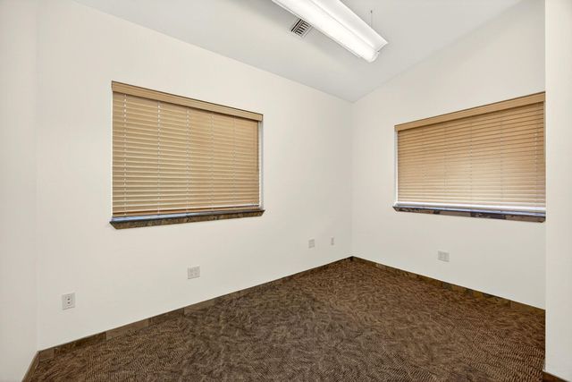 810 O'Hare Parkway, Medford, OR 97504