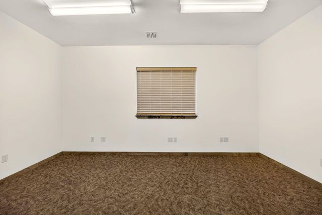 810 O'Hare Parkway, Medford, OR 97504