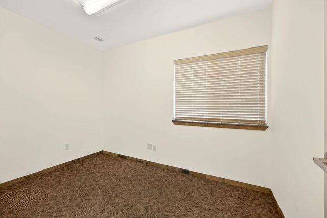 810 O'Hare Parkway, Medford, OR 97504