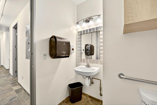 810 O'Hare Parkway, Medford, OR 97504