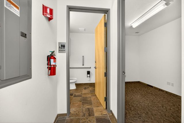 810 O'Hare Parkway, Medford, OR 97504