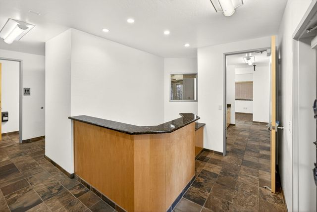 810 O'Hare Parkway, Medford, OR 97504