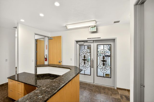 810 O'Hare Parkway, Medford, OR 97504