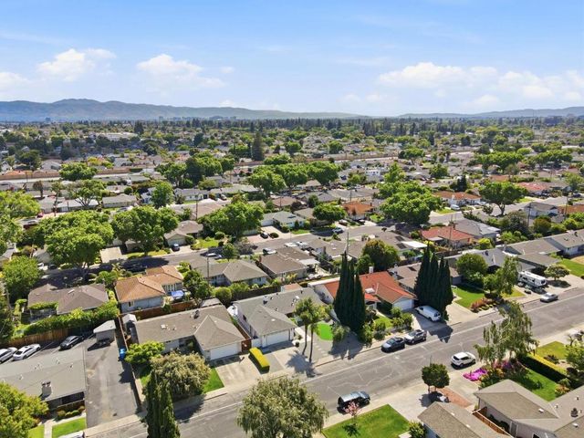 1355 Buchanan Drive, Santa Clara, CA 95051