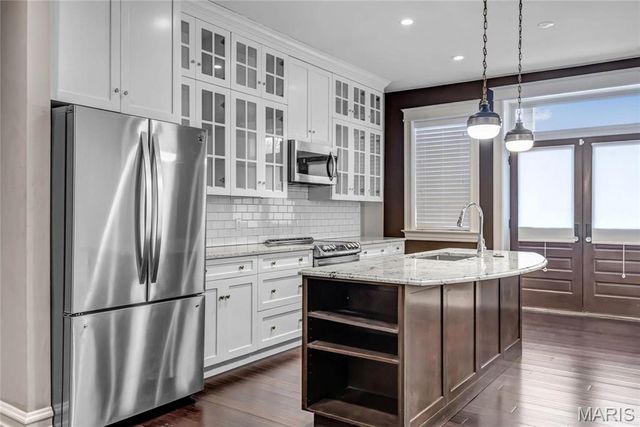 1041-1043 S Taylor Avenue, St Louis, MO 63110