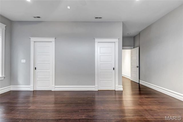 1041-1043 S Taylor Avenue, St Louis, MO 63110