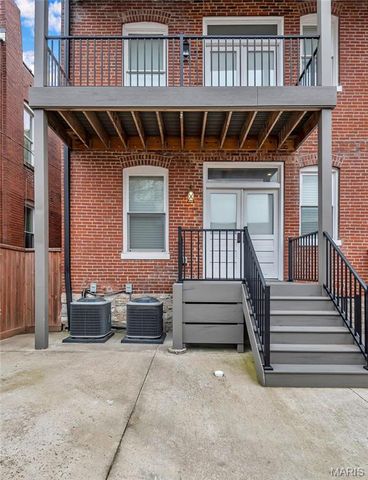 1041-1043 S Taylor Avenue, St Louis, MO 63110